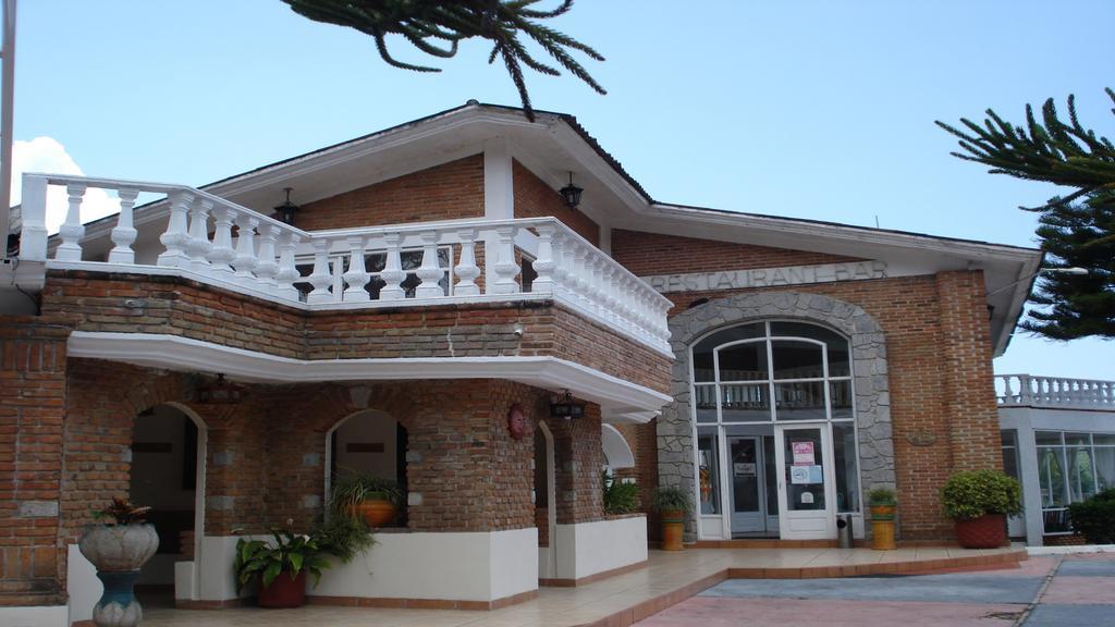Hotel Villa Monarca Inn Zitacuaro Exterior photo