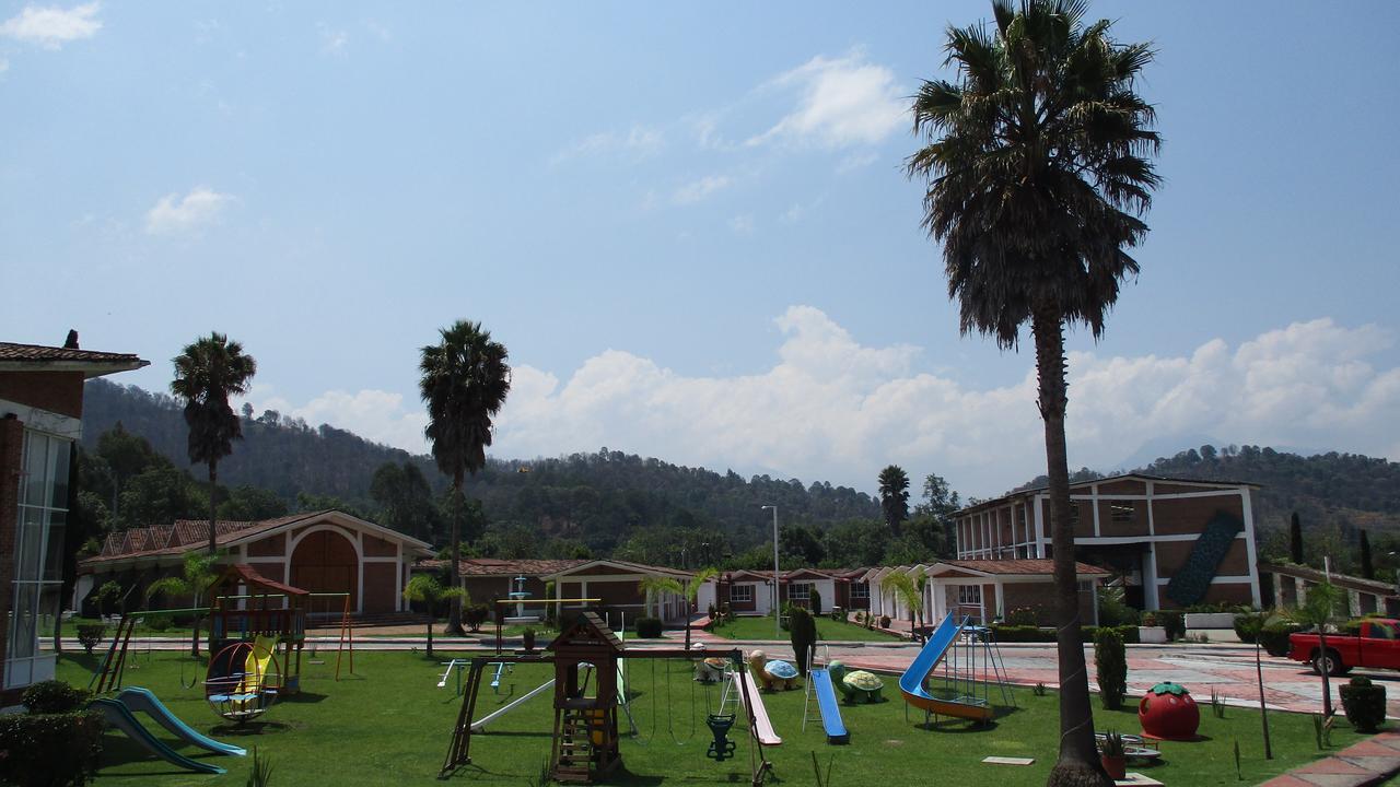 Hotel Villa Monarca Inn Zitacuaro Exterior photo