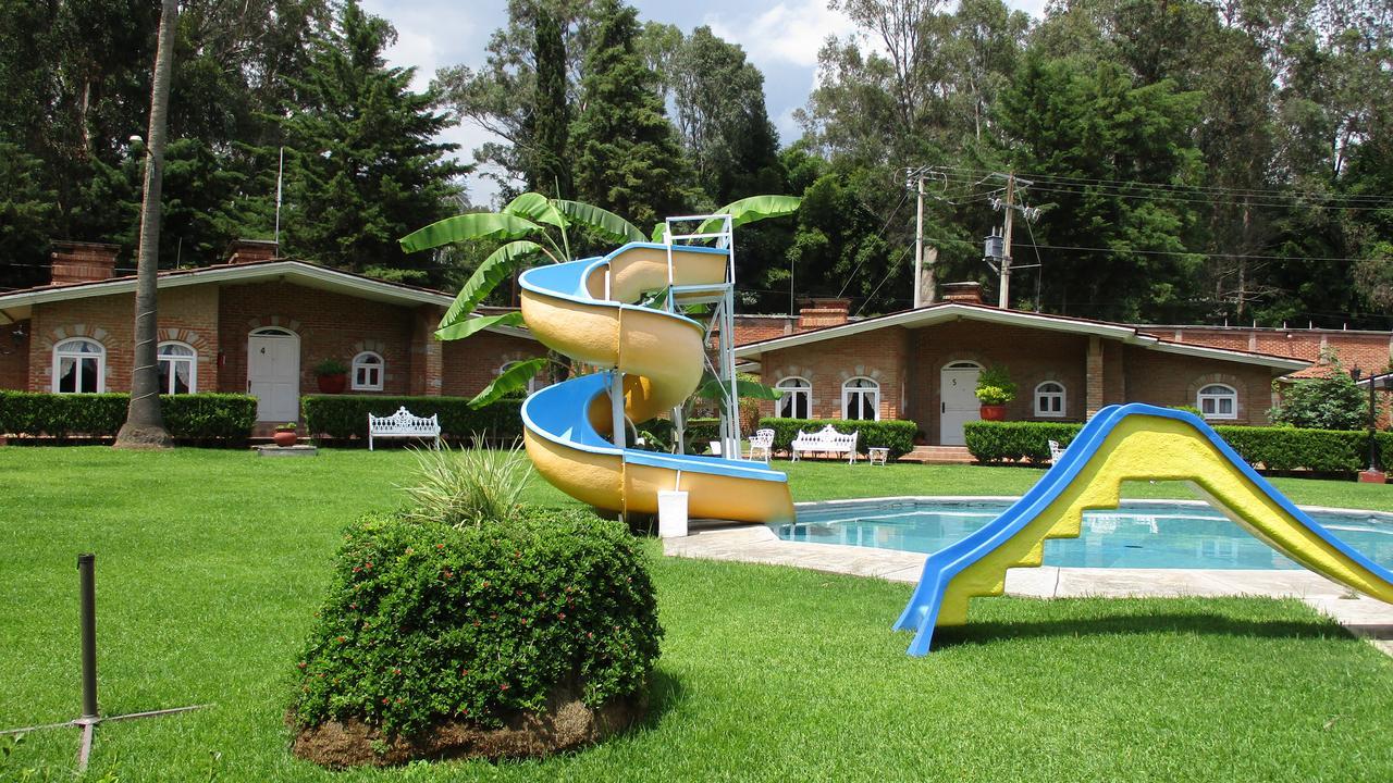 Hotel Villa Monarca Inn Zitacuaro Exterior photo