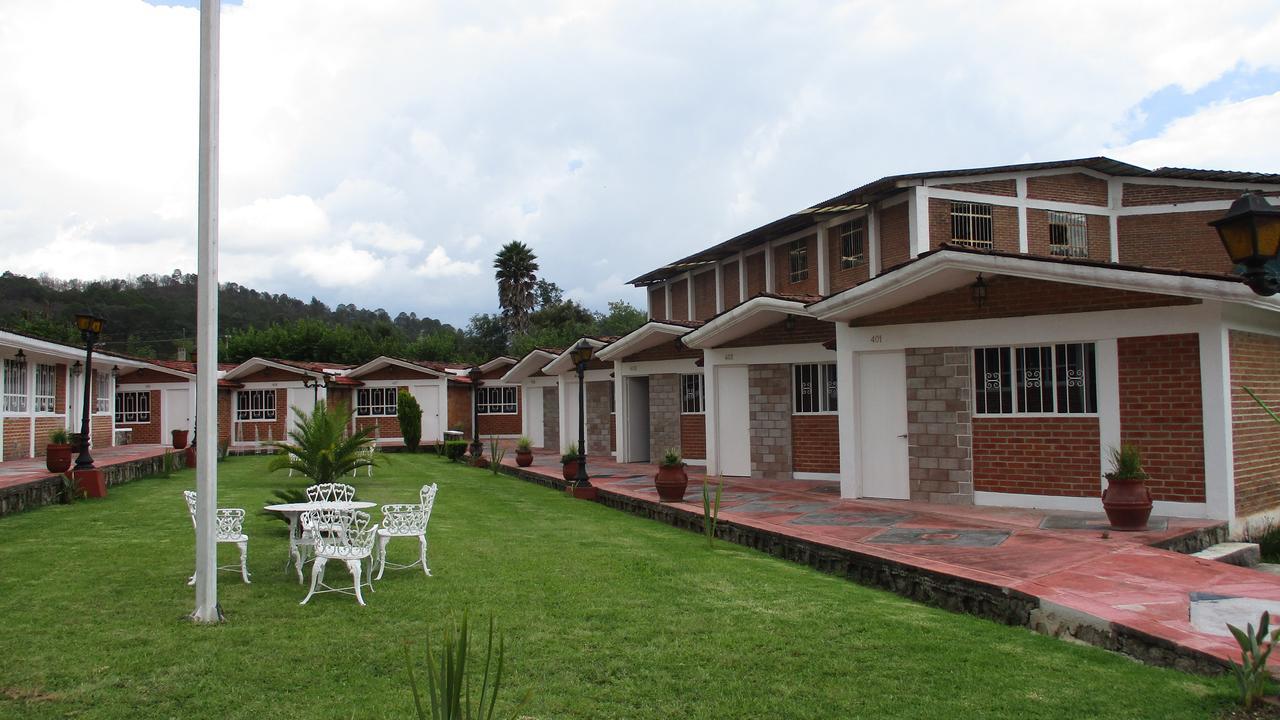 Hotel Villa Monarca Inn Zitacuaro Exterior photo