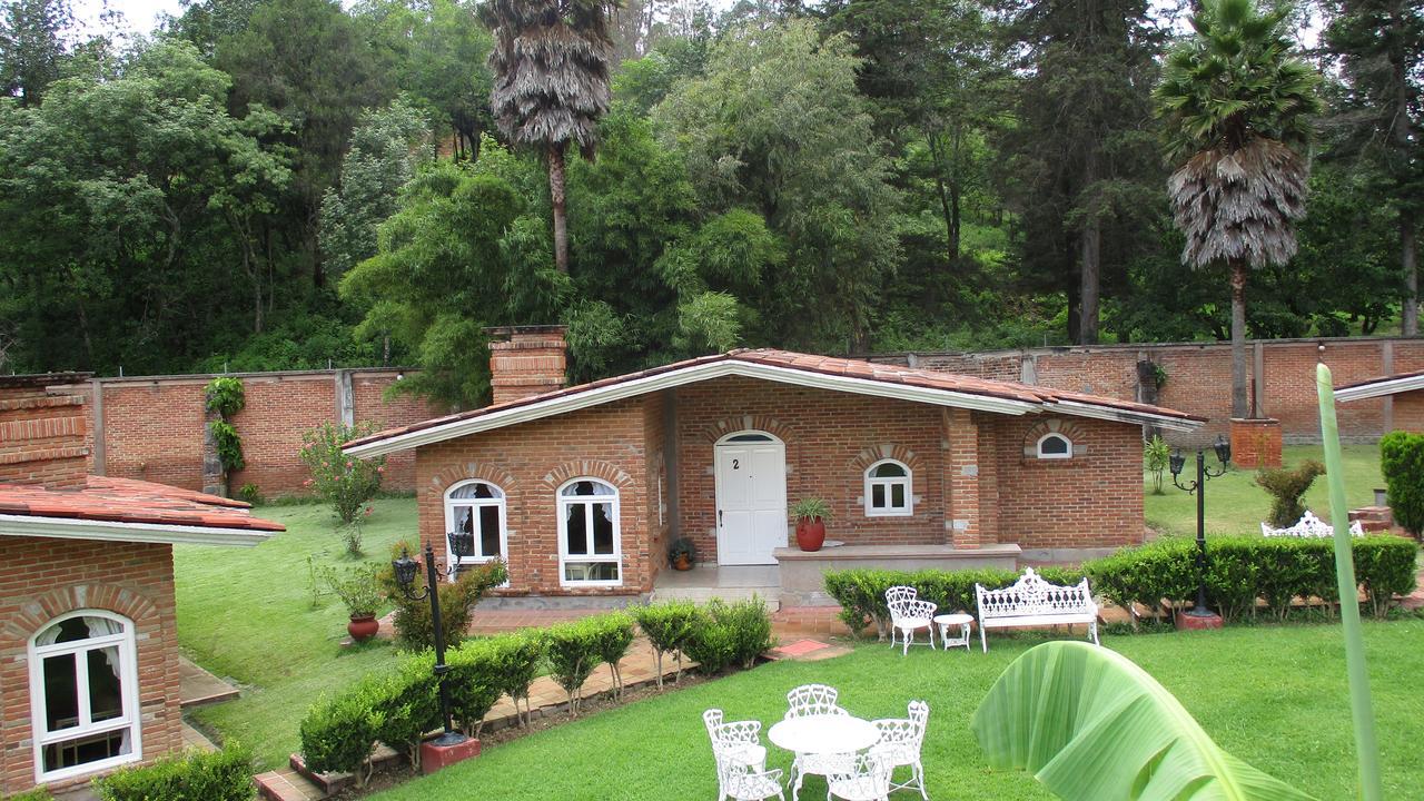 Hotel Villa Monarca Inn Zitacuaro Exterior photo