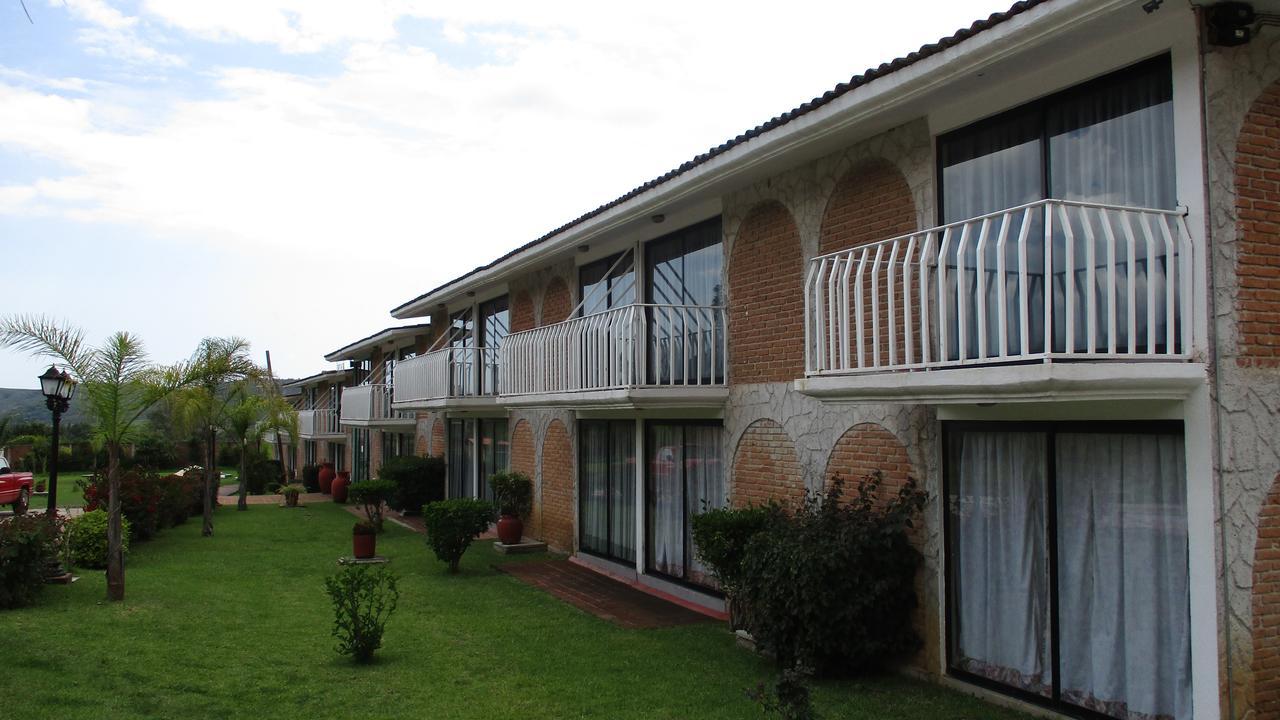Hotel Villa Monarca Inn Zitacuaro Exterior photo