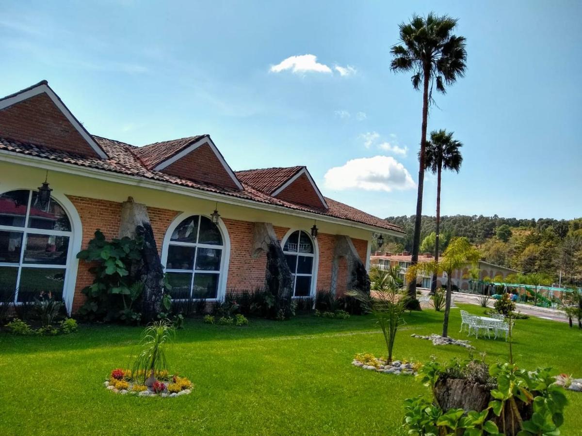 Hotel Villa Monarca Inn Zitacuaro Exterior photo